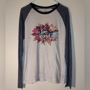 Old Navy BE KIND Small Shirt
